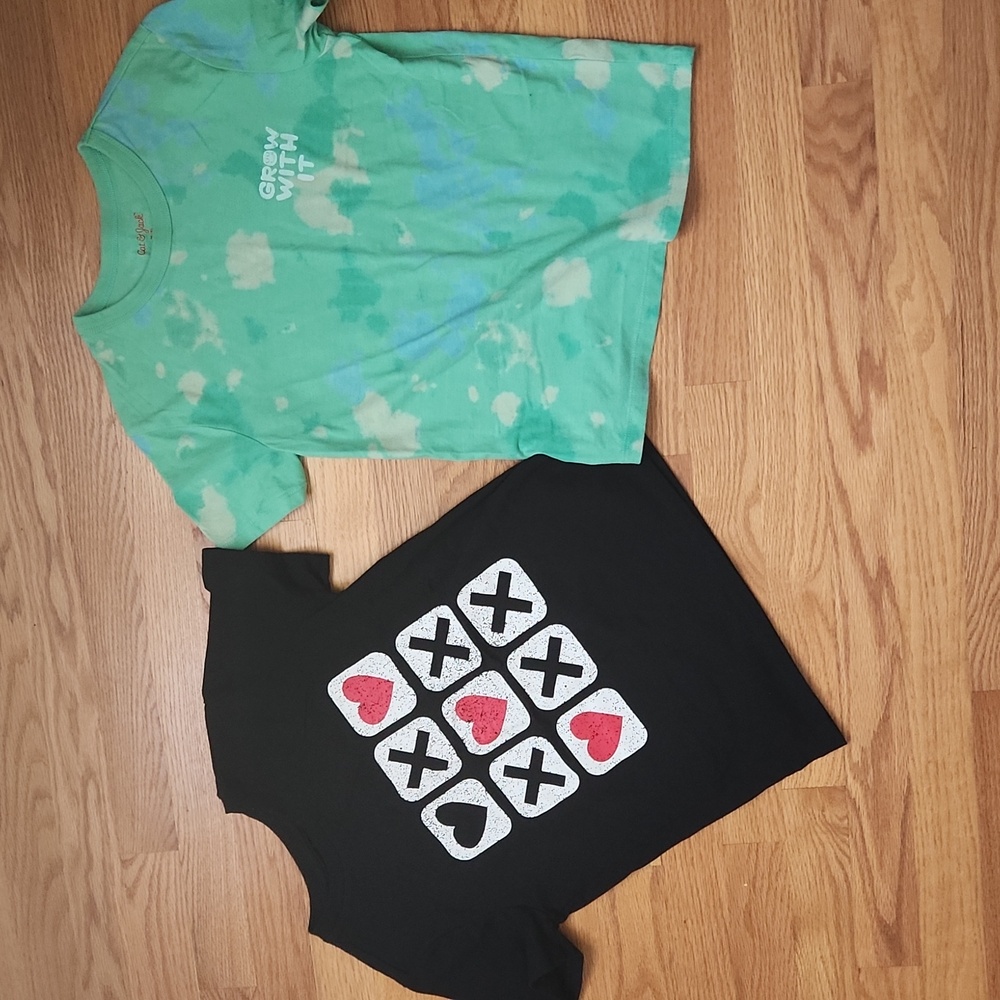 Bundle of 2 Cat & Jack graphic t-shirts, boys size M (8)